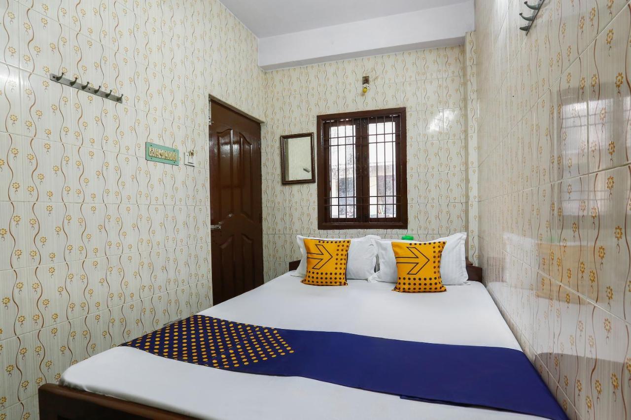 Hotel Spot On 49026 Ams 3*